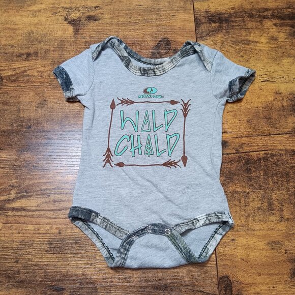 Mossy Oak Other - Unisex Short Sleeve Mossy Oak Bodysui Camo Wild Child size 3-6 months Summer D17